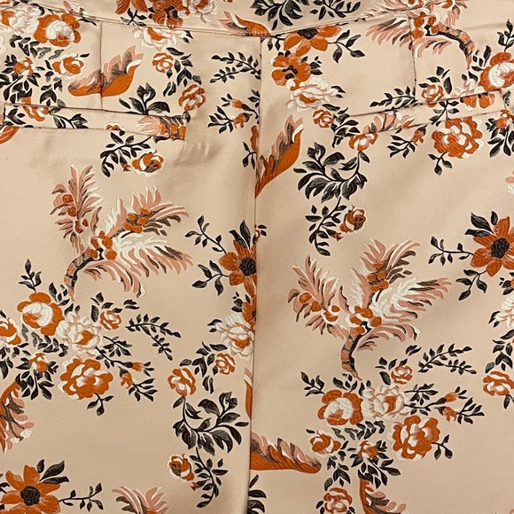 Endless Rose Floral Brocade Shorts 💕 - Picture 7 of 8